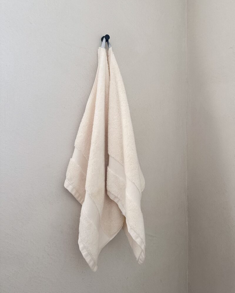 04 / The Bath Towel — 50x100 cm